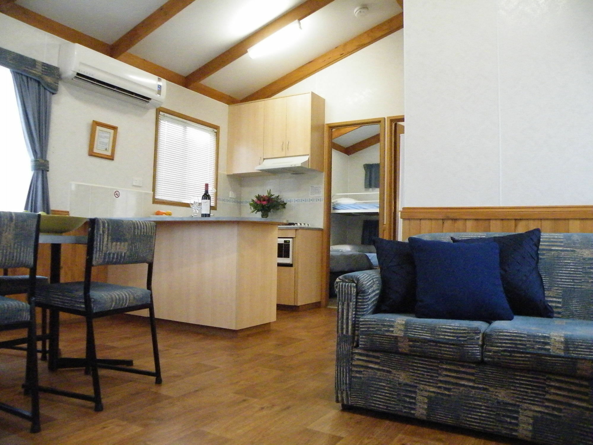 Lake Hamilton Motor Village And Caravan Park Экстерьер фото